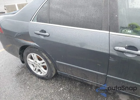 2006 Honda Accord 2.4 Se z USA, uszkodzony, nr VIN 1HGCM55336A175235